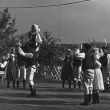 Tance s vyhadzovaním v myjavsko-trenčianskej oblasti - F03_FS Kopaniciar,Hornacke slavnosti, Velka n. Velickou,1957, CTKvMY