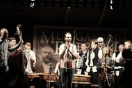 Vystúpenie účastníkov Muziganskej školy a Školy tančenia